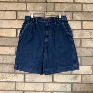 Vintage Liz Wear high waist pleated denim shorts